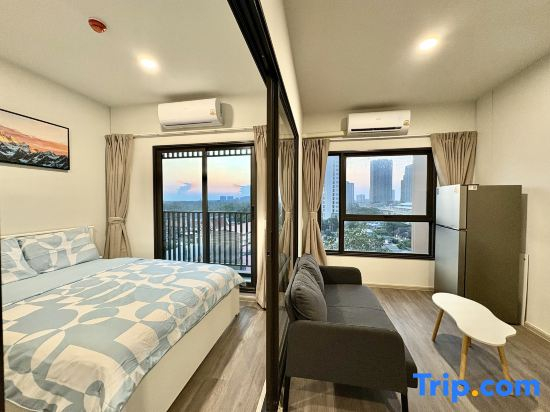 1-minute walk toBTSWutthakat/swimming pool /gym / 300Mbps internet / brand new apartment building