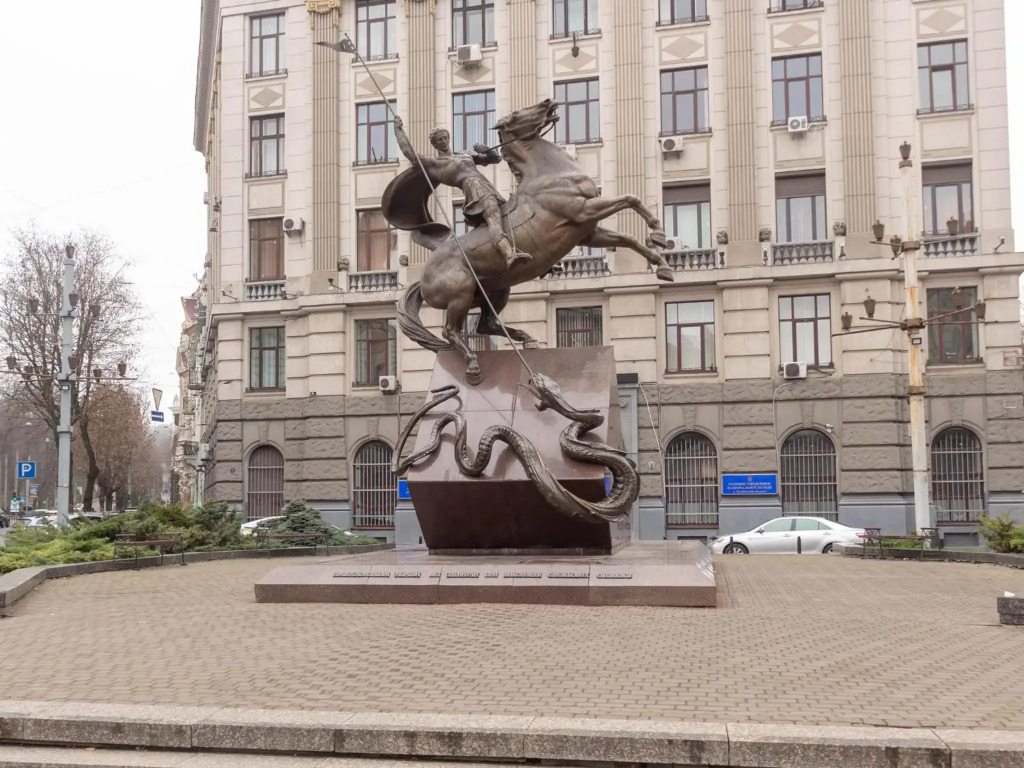 Lviv Suites at Shopena st. 4