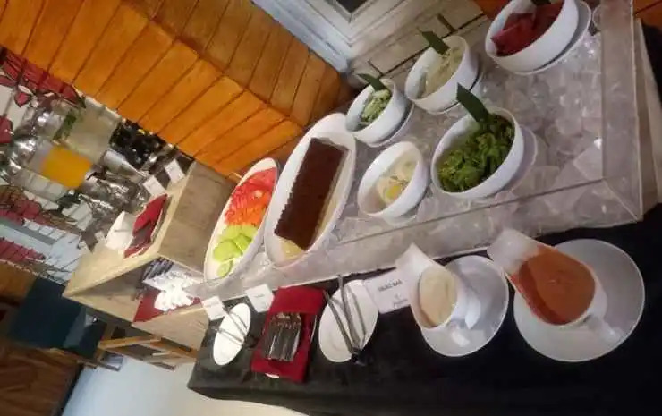 Triizz Hotel Semarang
