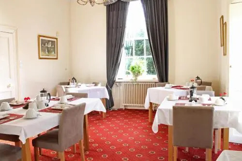 Hollybank Bed and Breakfast