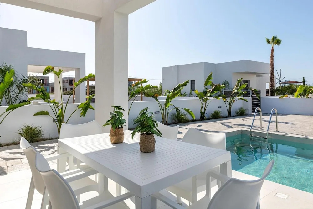 Villa Salty Sun 1