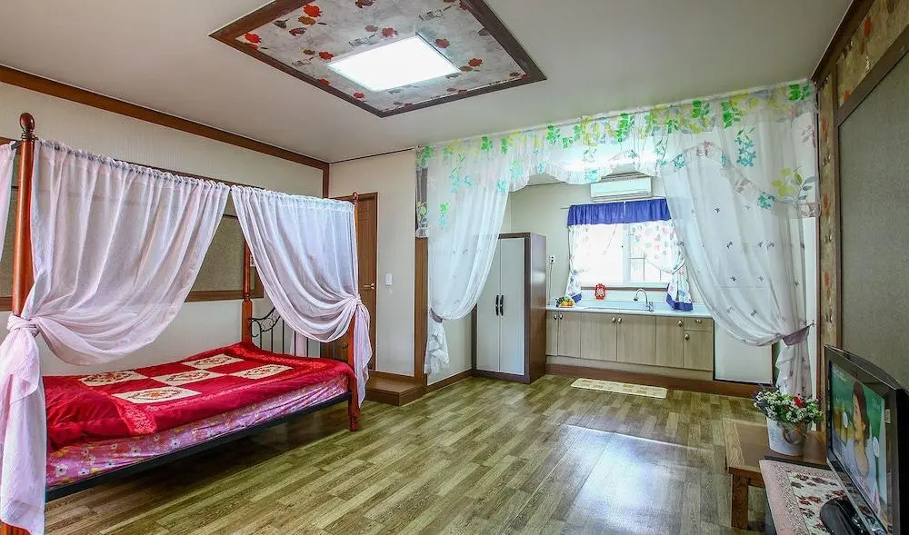Eurwangrini Sea & Star House Pension