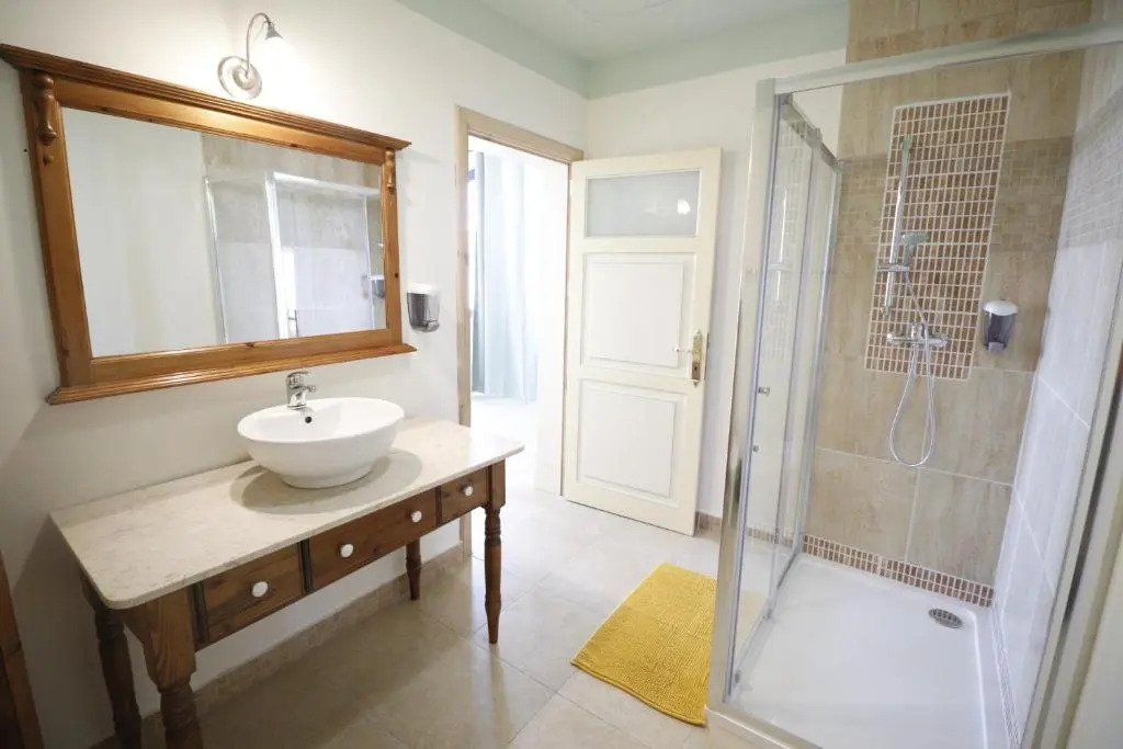 Villa Serenity B&b