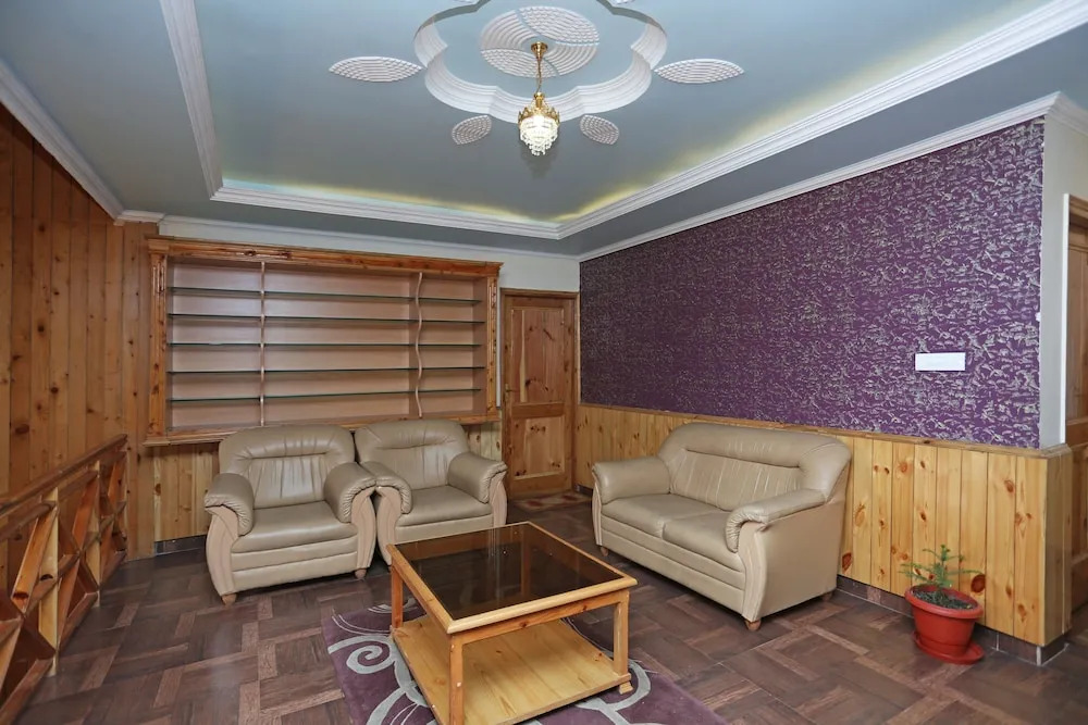 OYO 7007 Manali Village Cottage