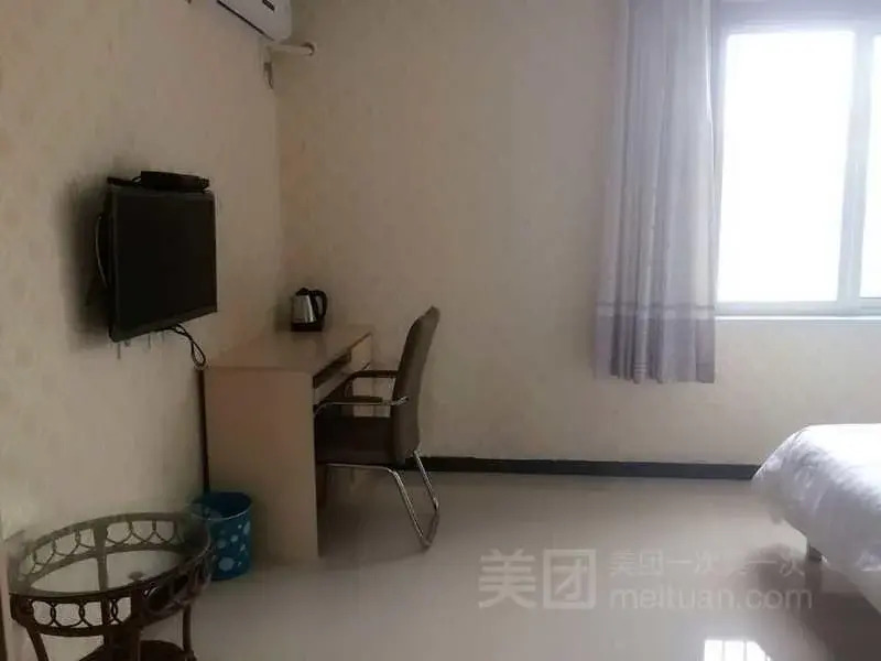 Xinglong Jiahong Inn