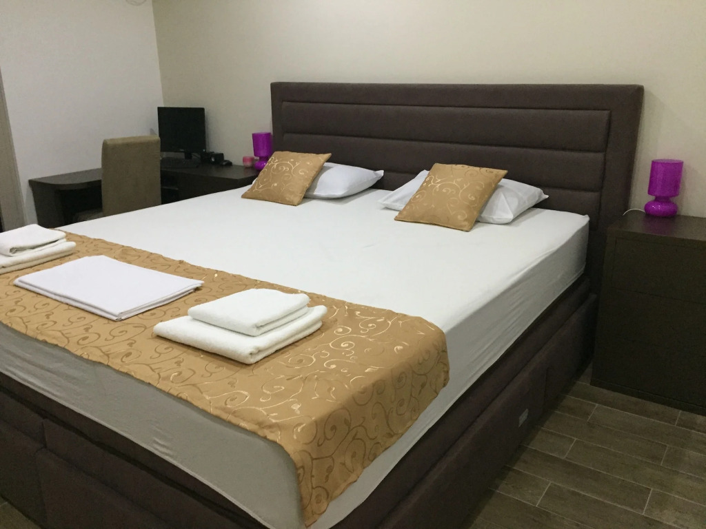 P.S. Cattaro Apartments