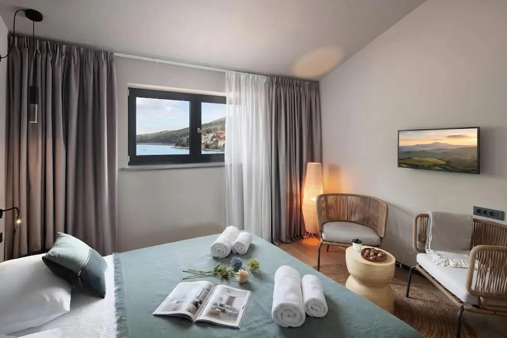 Villa Valmata Adriatic Pearl /w Pool & Wellness