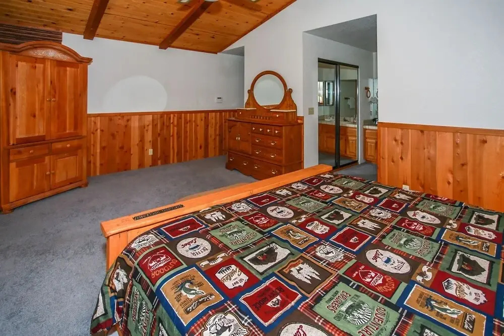 1867- Diamond Houzz 3 Bedroom Home by Redawning