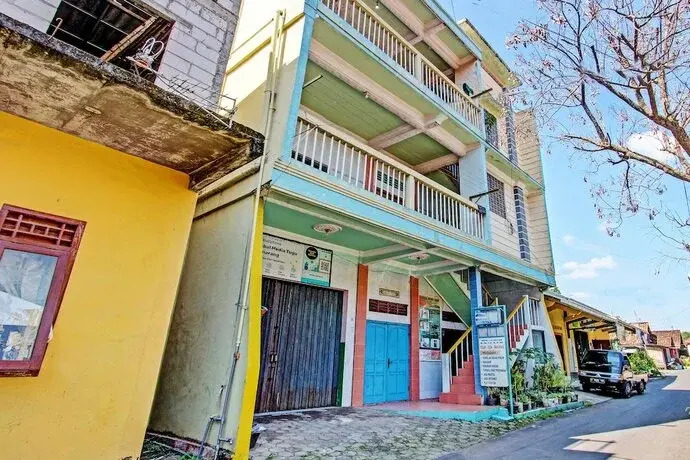 SPOT ON 92760 Global Media Homestay Syariah