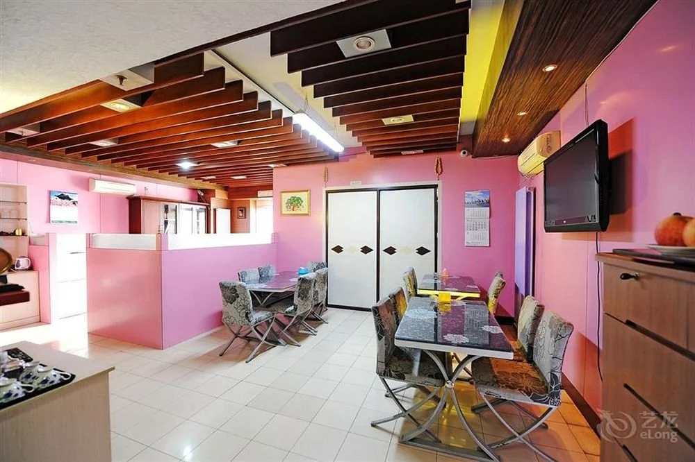 International Luxury Apartment Hotel