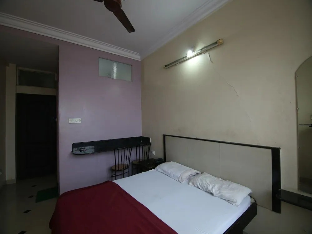 Royal Regency Lodge