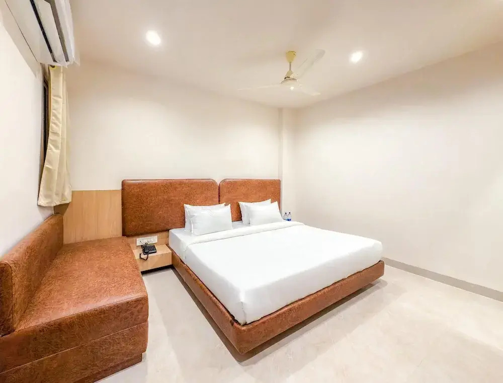 Hotel Anand
