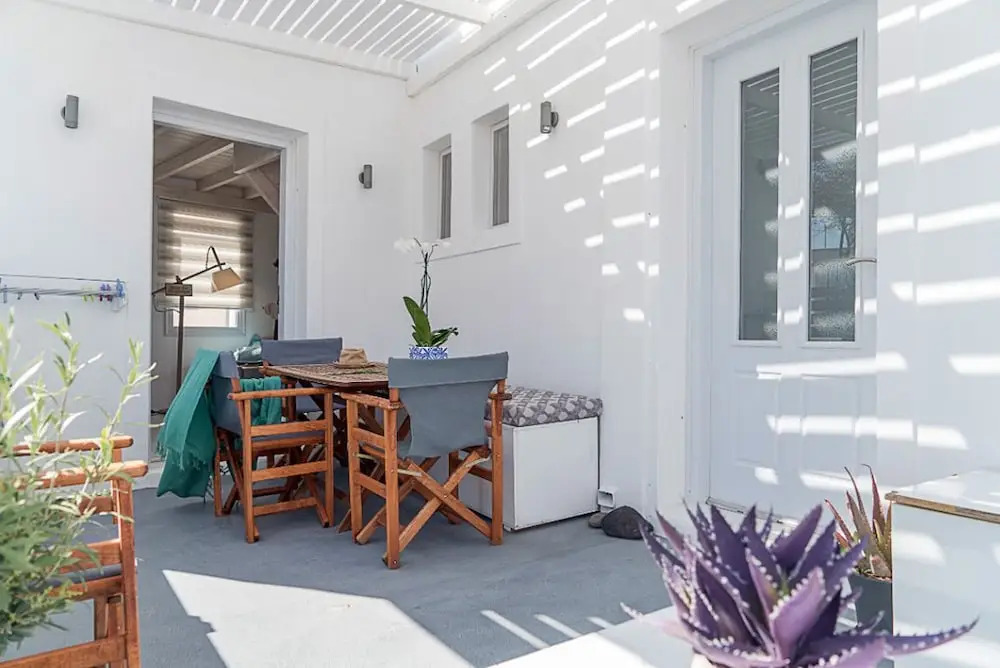 Akrotiri Cycladic Suites