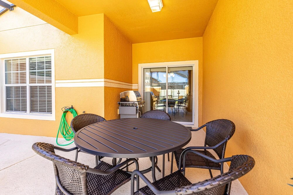 8913pp 4 Bedroom Townhouse by Redawning