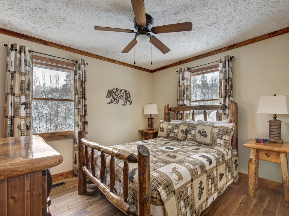 533dancebearspncb - Dancin' Bear Ridge