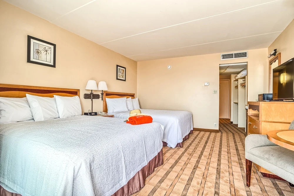 Reges Oceanfront Resort