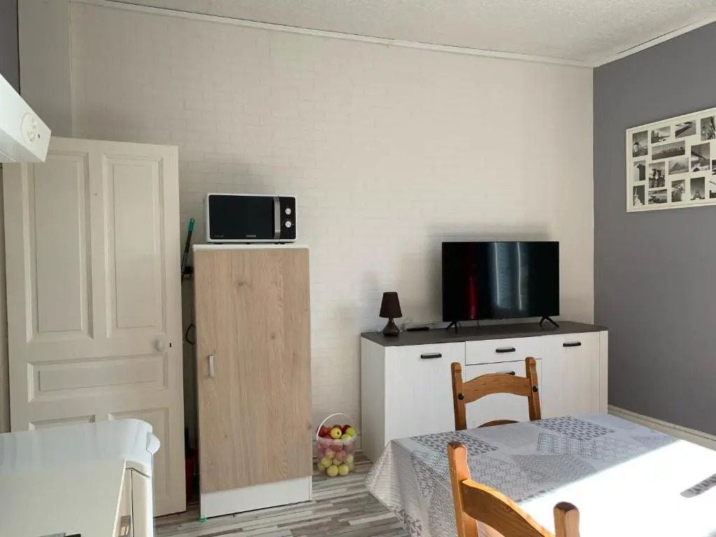 Appartement lumineux N°6 Le Val D'or - 4 personnes - 1 chambre avec petit balcon