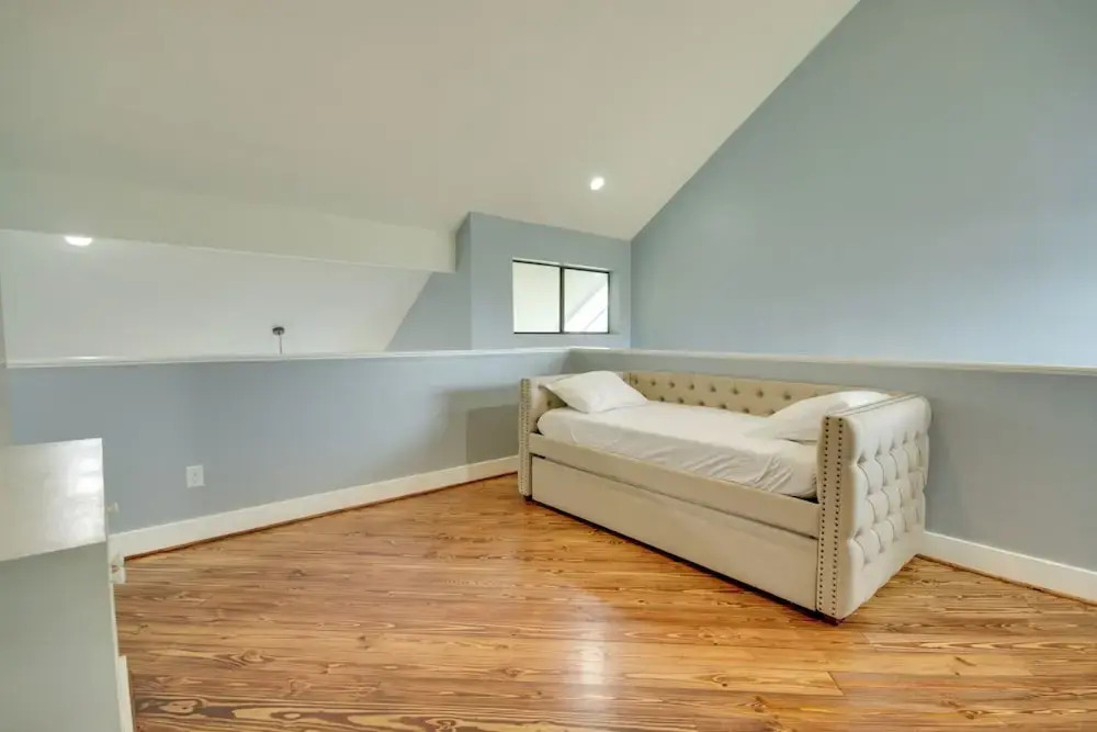 Spacious Eado Getaway < 1 Mi to Toyota Center!