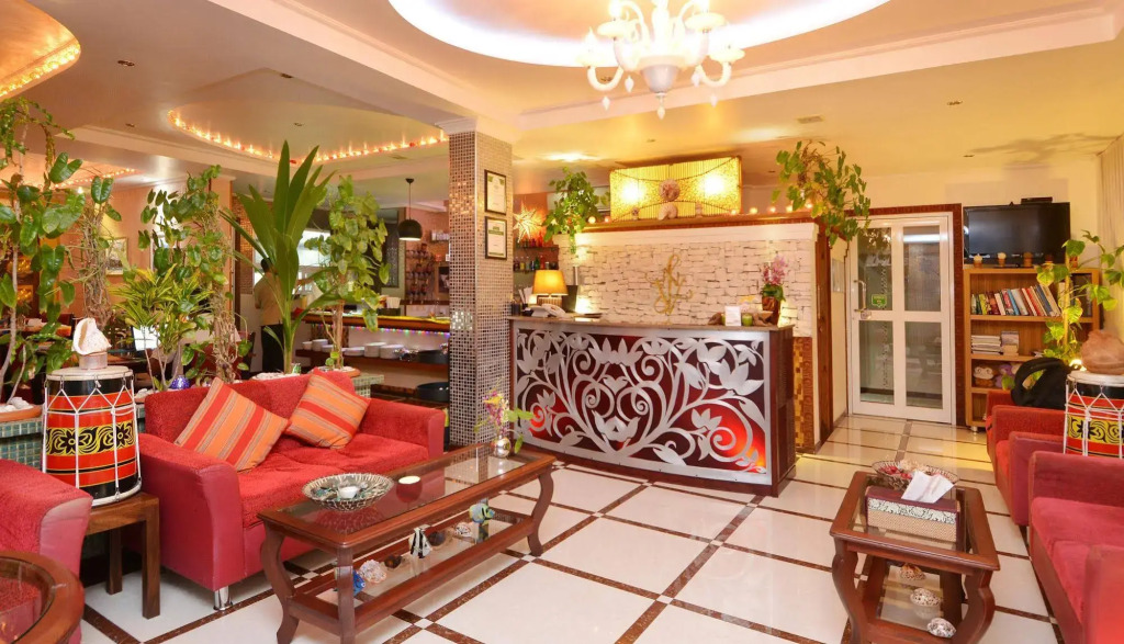 Le Vieux Nice Inn