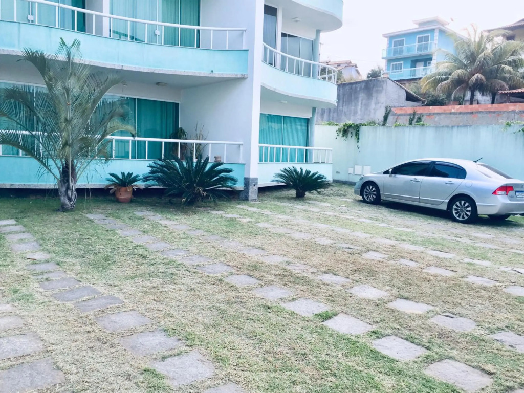 Casa confortável com varanda gourmet e 3 quartos com ar