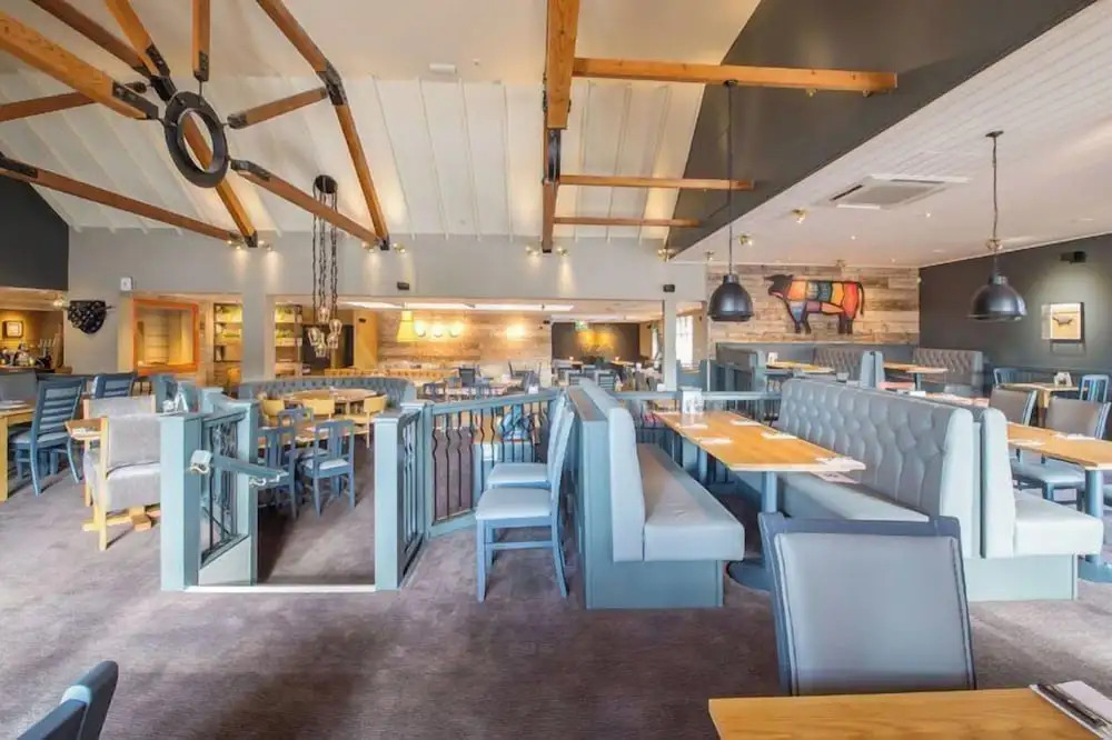 Premier Inn Swindon West - M4 J16