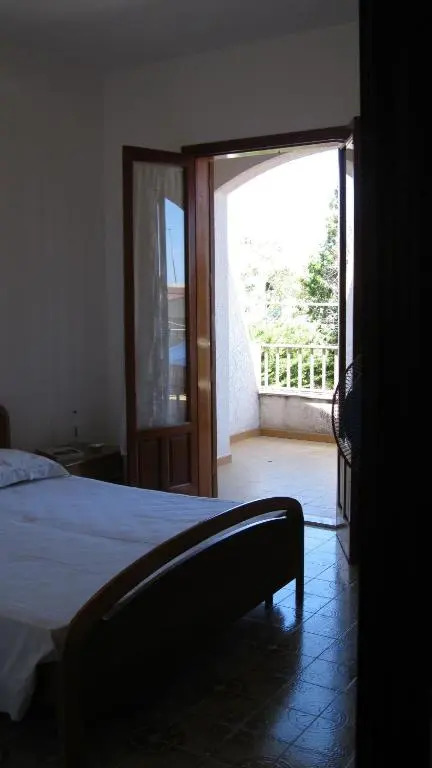 Casa White Jasmine