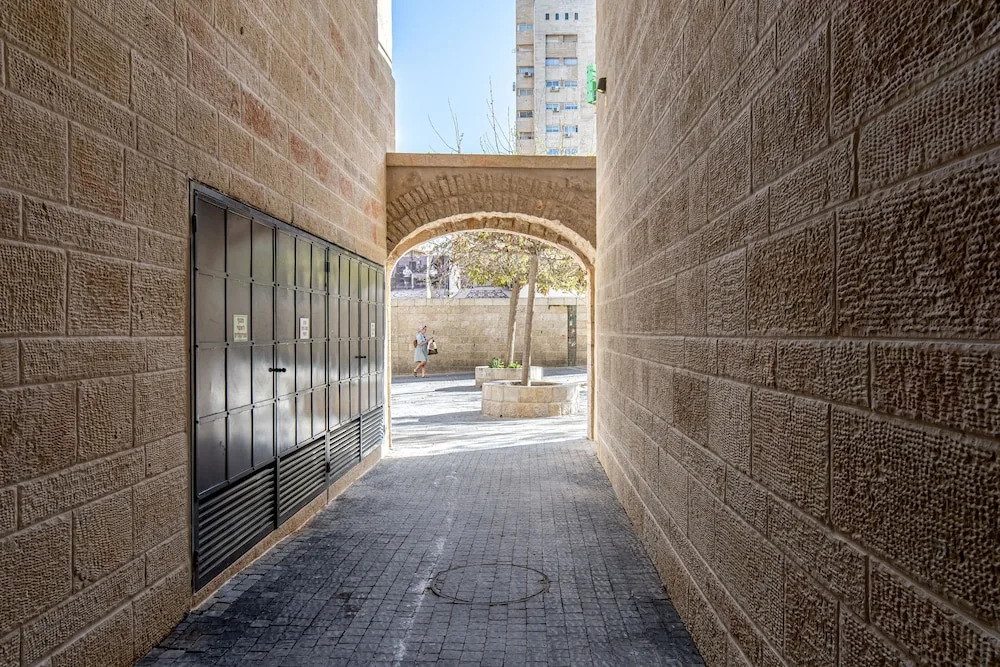 MACHNE YEHUDA - Exclusive Collection - By HOMY