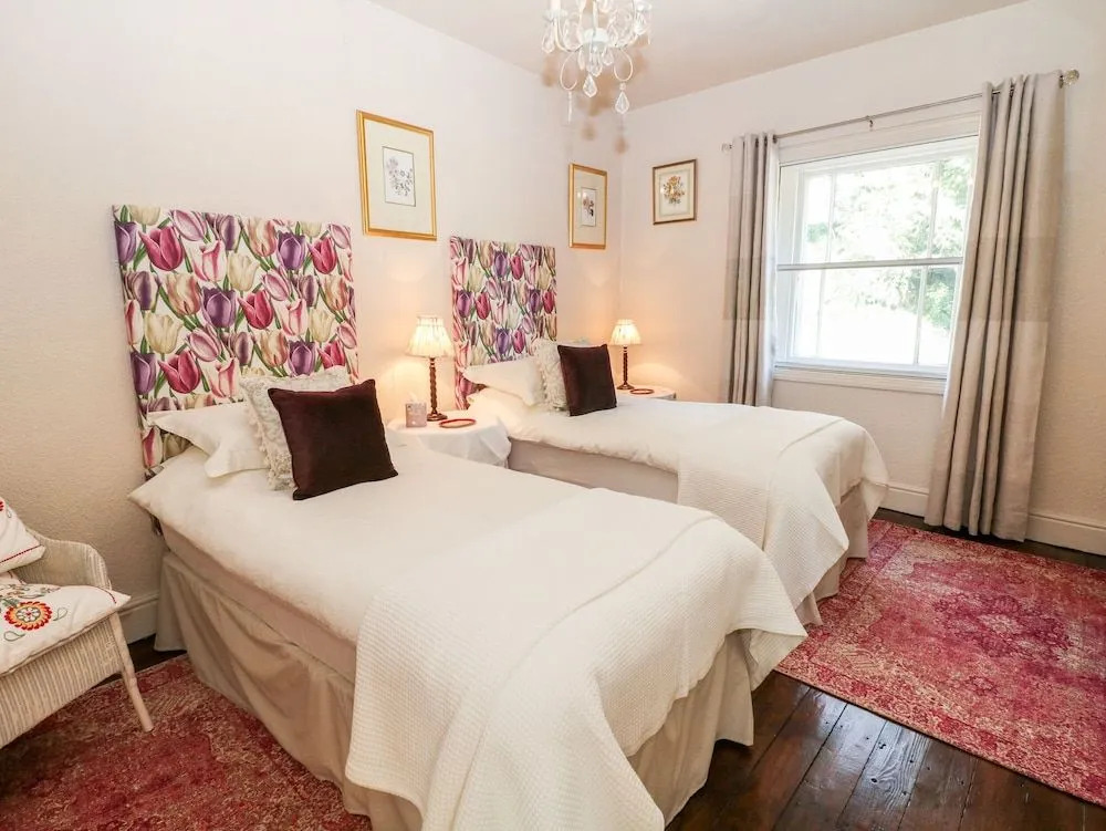 Knoll Cottage