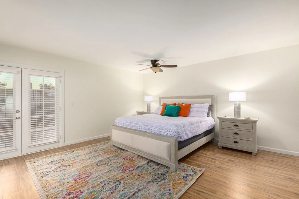 Spectacular Moon Valley! 4 Bedroom With 3 King Beds! Heated Pool! Sleeps 10! 4 Home by Redawning
