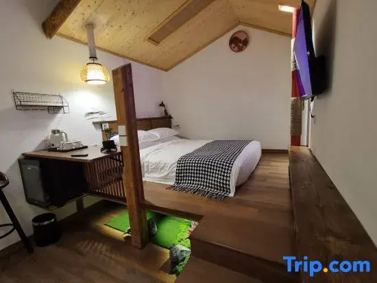 Ruo Ri Wang Lou B&B（Shanghai Zhujiajiao Ancient Town Store）