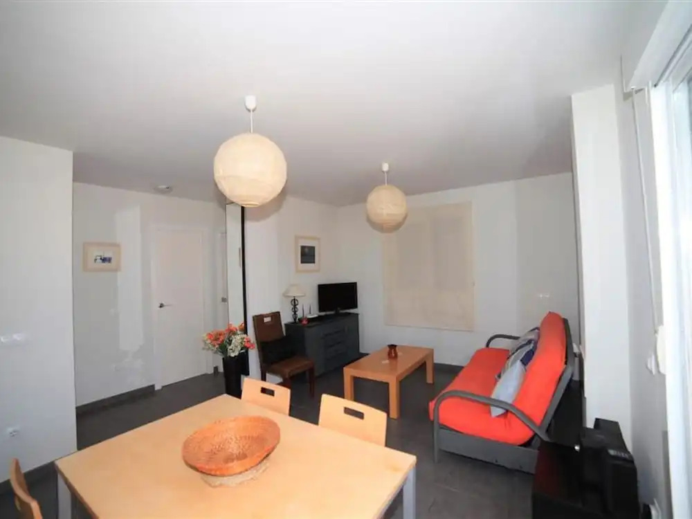 Comfortable Apartment With Washing Machine Near the Sea