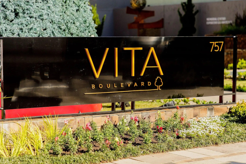 Vita Boulevard Studio 208 Café