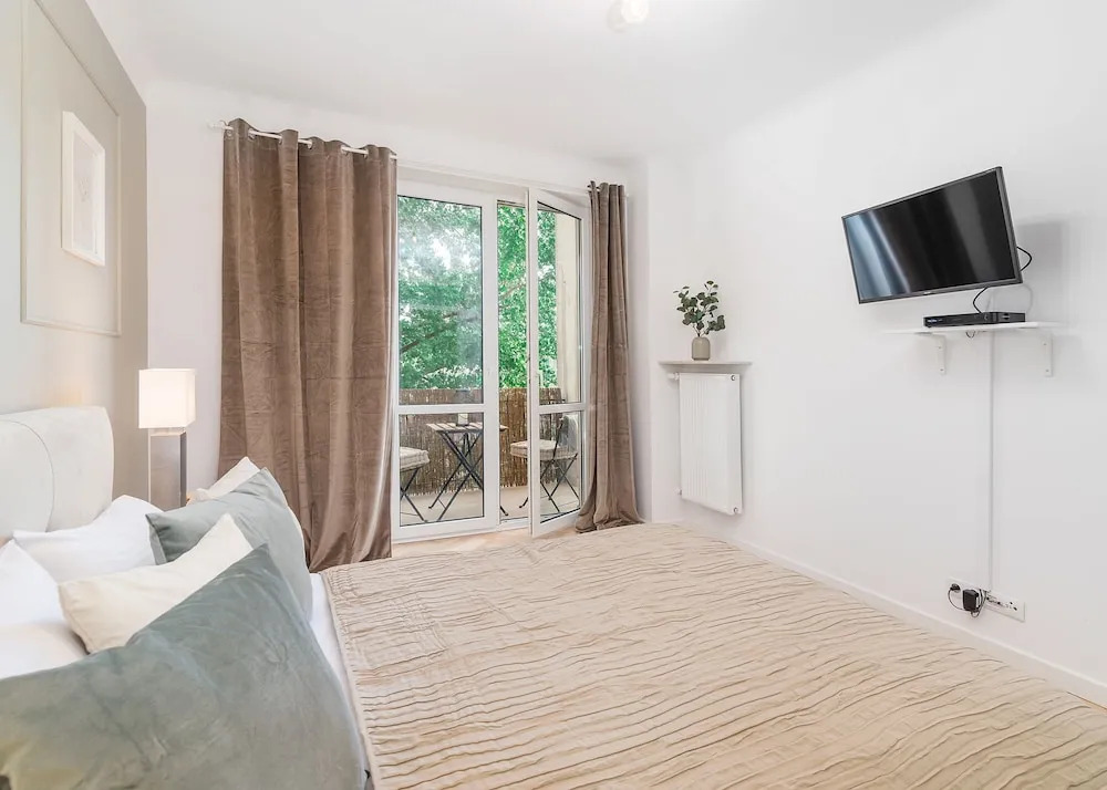 Plac Zbawiciela Comfortable Apartment