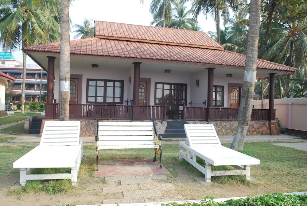 Golden Beach Resort Hotel