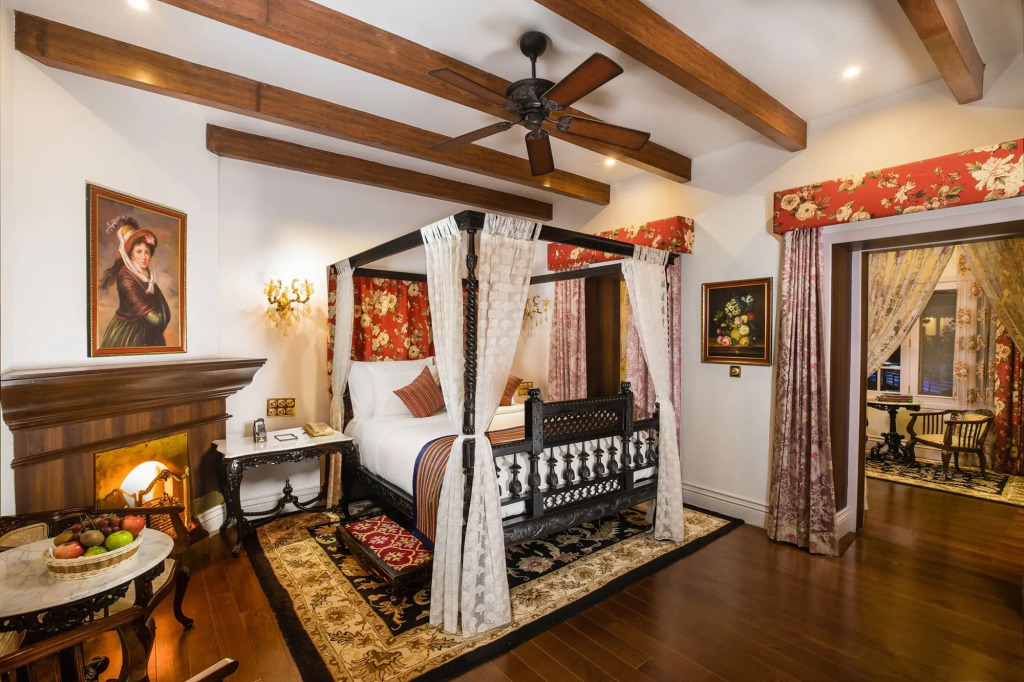 MAYFAIR Himalayan Spa Resort
