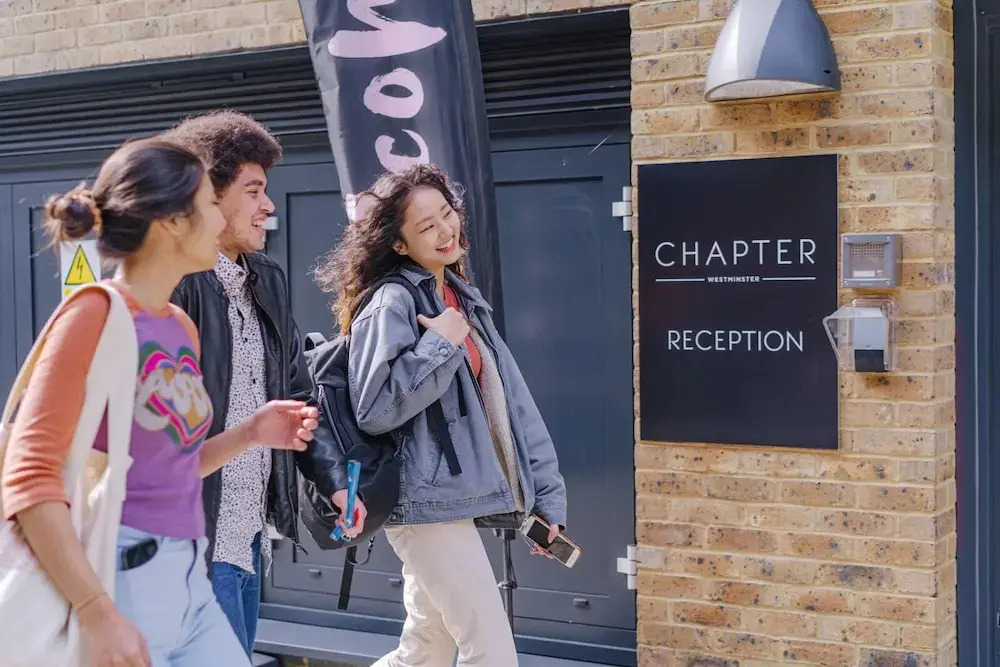Chapter Westminster London - Near London Bridge Train Station