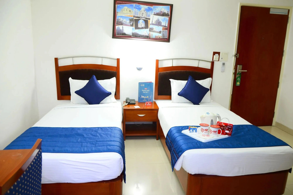 OYO 1801 Hotel Divine Inn