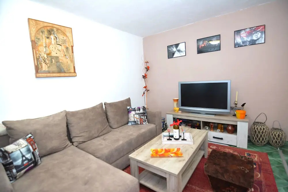 Holiday Homes & Bungalows Povija