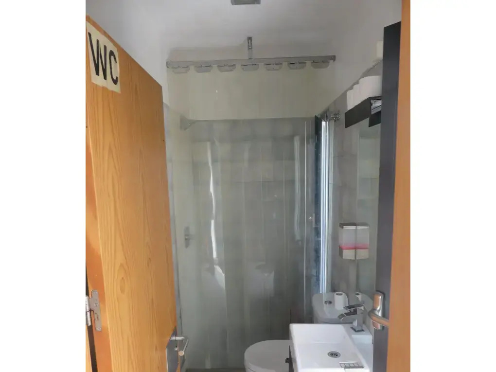 Traveller Box Hostel
