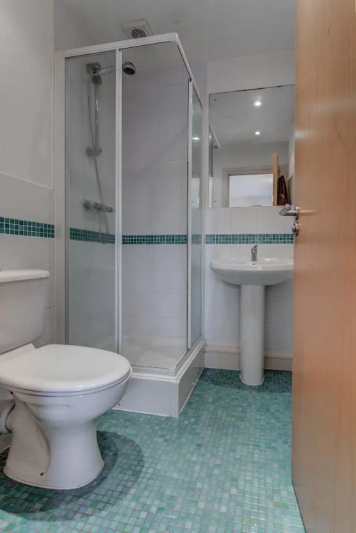 Bright, Spacious 2BR Ancoats Apt for 4 W/balcony