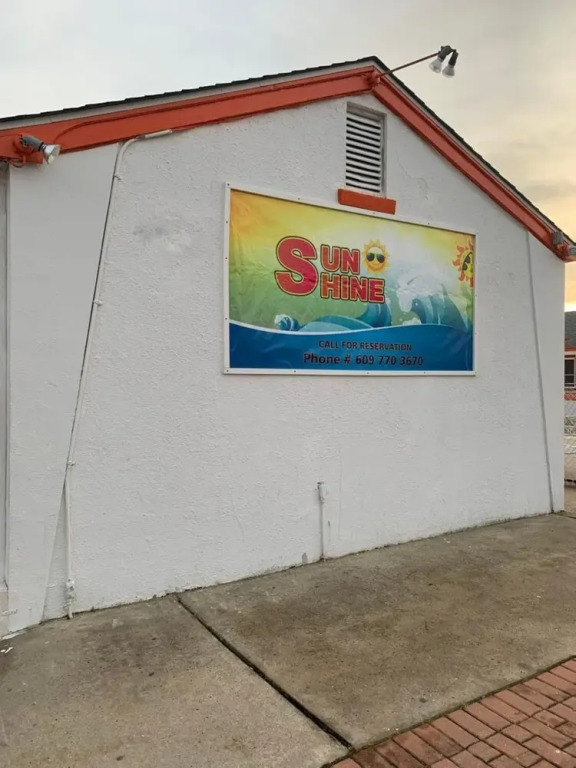 Sunshine Motel