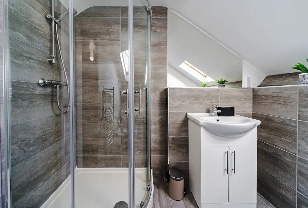 Whitchurch Road Retreat in Cardiff
