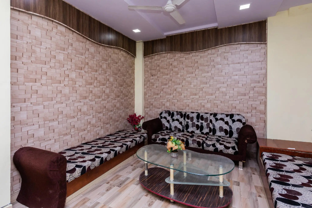 OYO 29831 Hotel Harihar