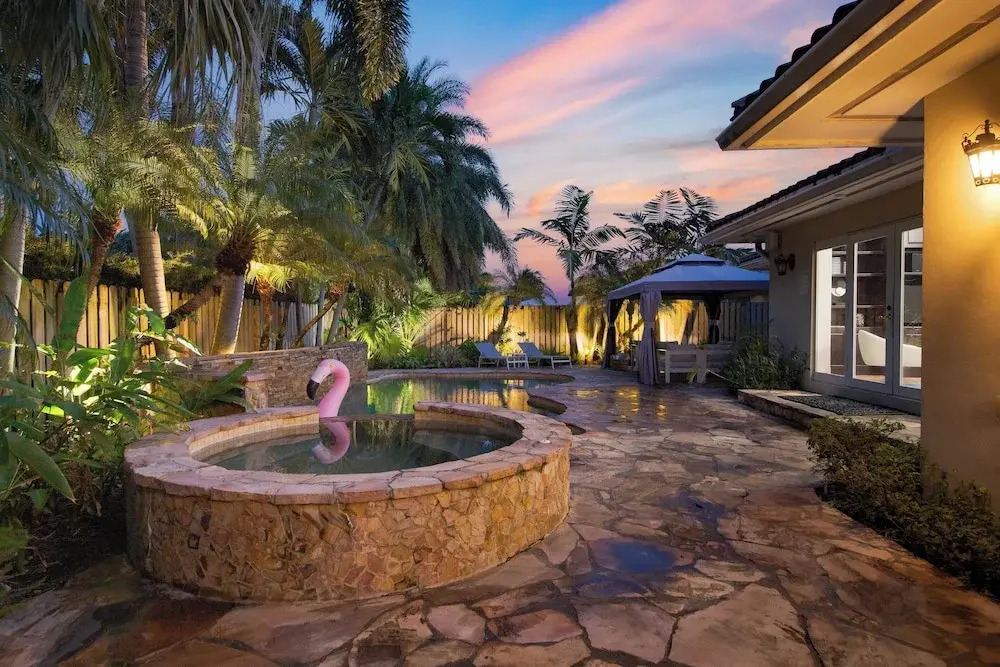 5mins to Beach Pool + Hot Tub Billiards Coral Ridge Getaway by Avantstay