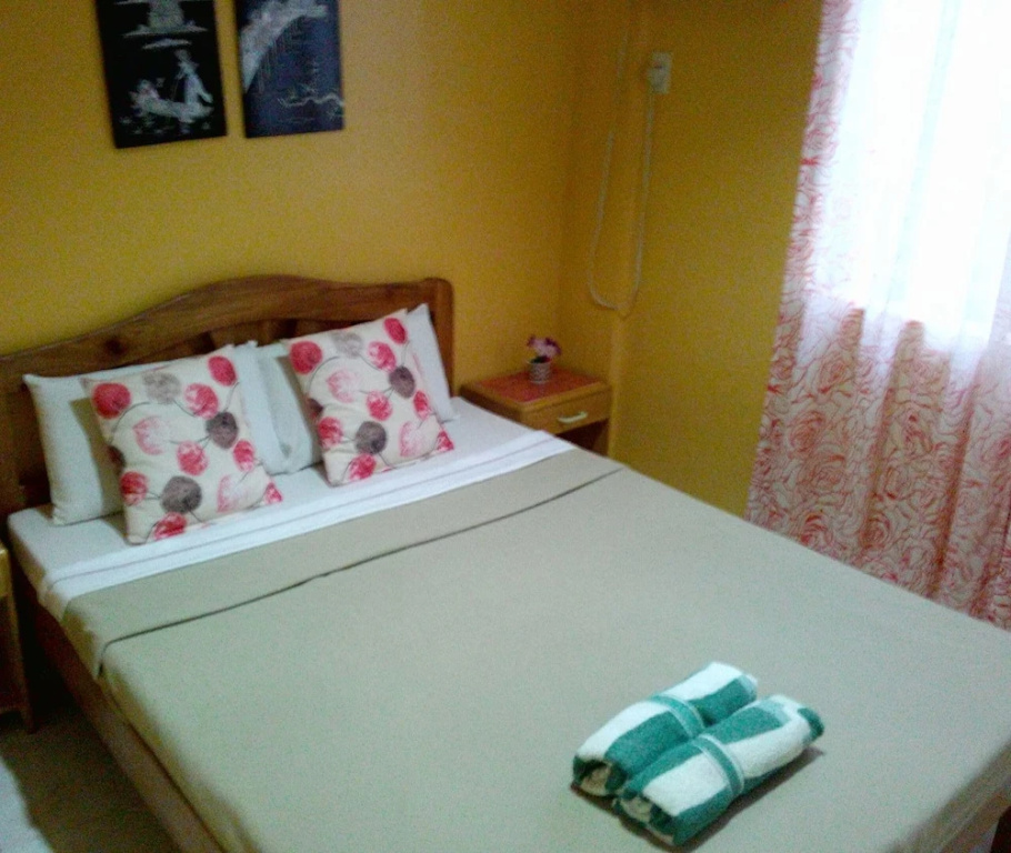 Baranda's Place Apartelle