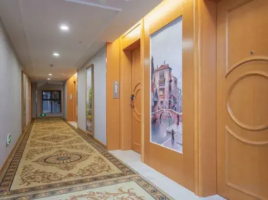 Vienna Hotel (Huangmei Store)