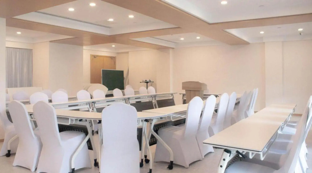 Health Valley RoEasy Hotel