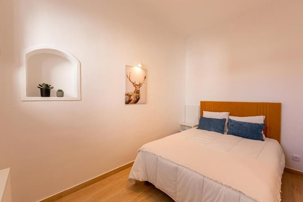 Luxury Palm Suites