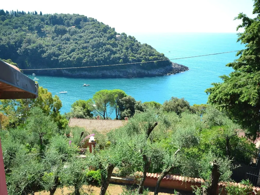 Cozy Holiday Home in Lerici Italy with Sea Nearby
