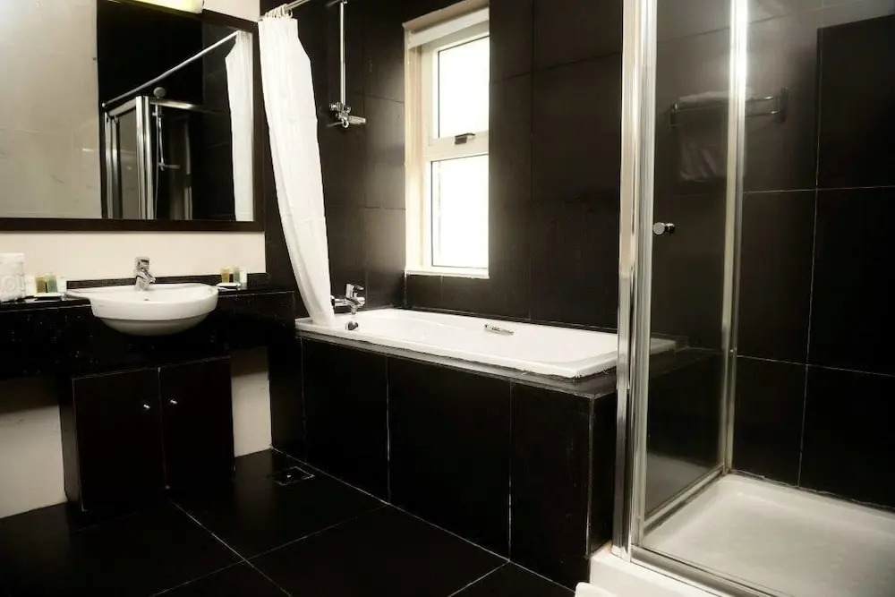 Elion House Hotel